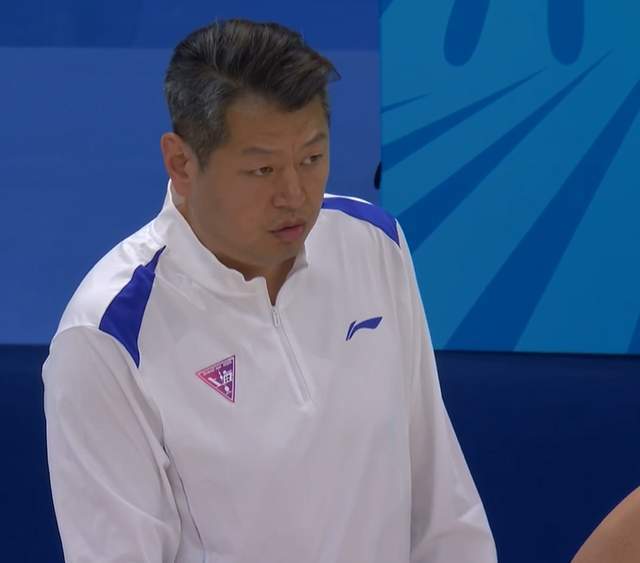 誰說靠裁判！廣東34分大勝上海挺進決賽，王浩然14分：金牌穩瞭？