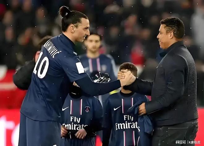 伊布为何视大罗为偶像？在谈及梅罗之争时又力捧巴萨队友？