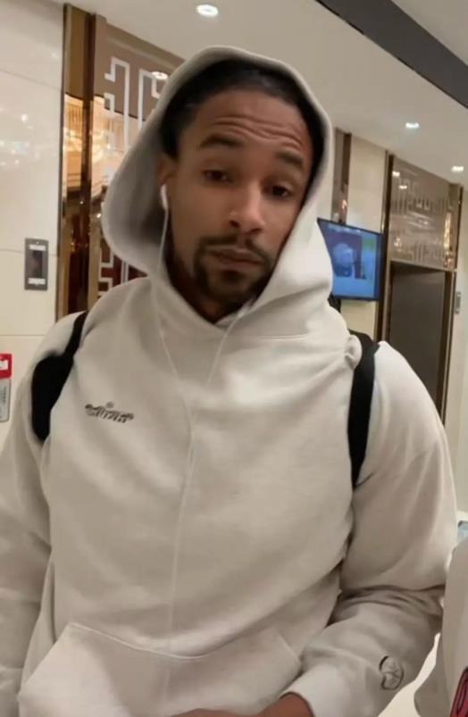 全部到位！廣東新援抵達賓館 新賽季戰術地位非常重要