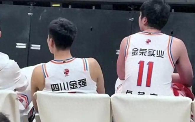 重磅：四川男籃聯名討薪引發熱議：全運會為何一擲千金