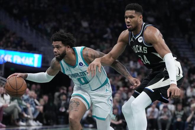 字母哥復出25+7+18雄鹿加時滅黃蜂 杯賽十連勝哈姆16連勝