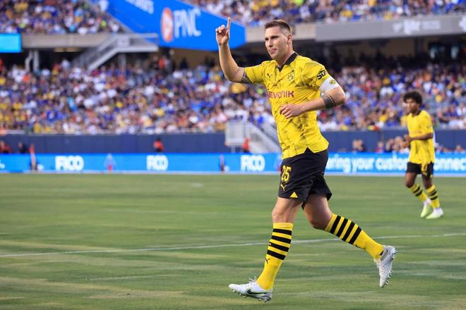 体图：聚勒将在明夏离开多特，队友们也认为他将离队