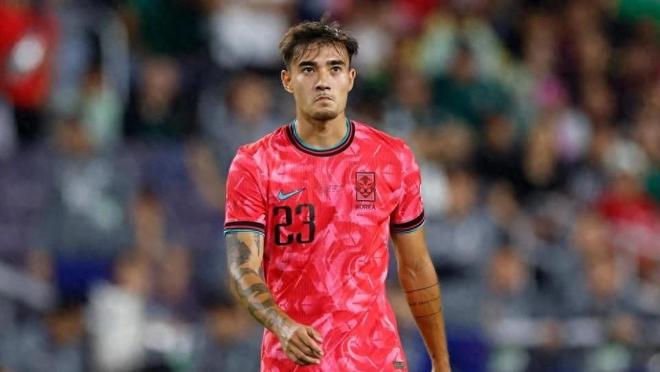 放不开手脚！韩国归化了德甲球星，却被国家队主帅洪明甫冷落