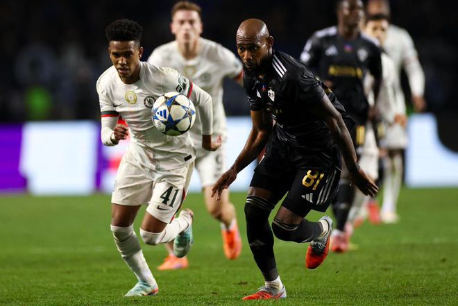 欧冠悲喜夜：切尔西2-2惨遭爆冷 巴萨三度落后3-3 曼城4-1多特